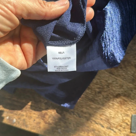 Blue Emory park blouse size large NWT - Picture 13 of 16